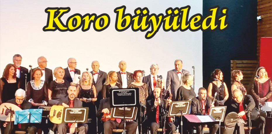 Edremit'te İleri Türk Sanat Müziği Korosu büyüledi