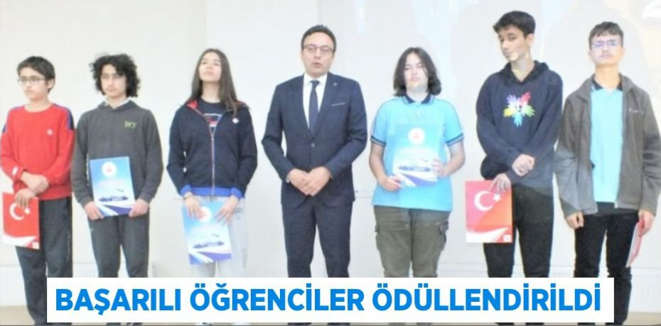 Başarılı öğrenciler ödüllendirildi