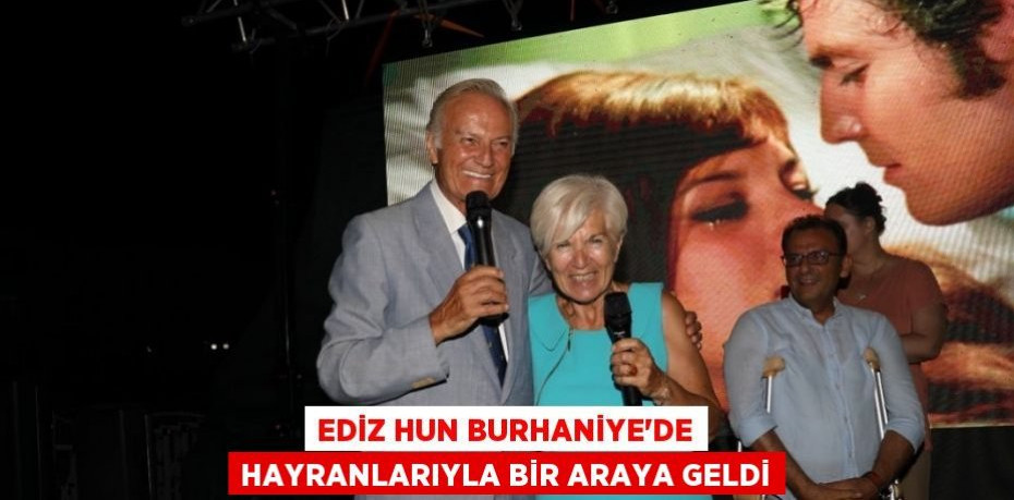 Ediz Hun Burhaniye'de hayranlarıyla bir araya geldi